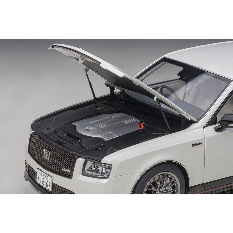 AUTOart 1/18 トヨタ センチュリー GRMN パール・ホワイト 完成品 78764 AUTOart 1/18 トヨタ センチュリー GRMN パール ホワイト 完成品