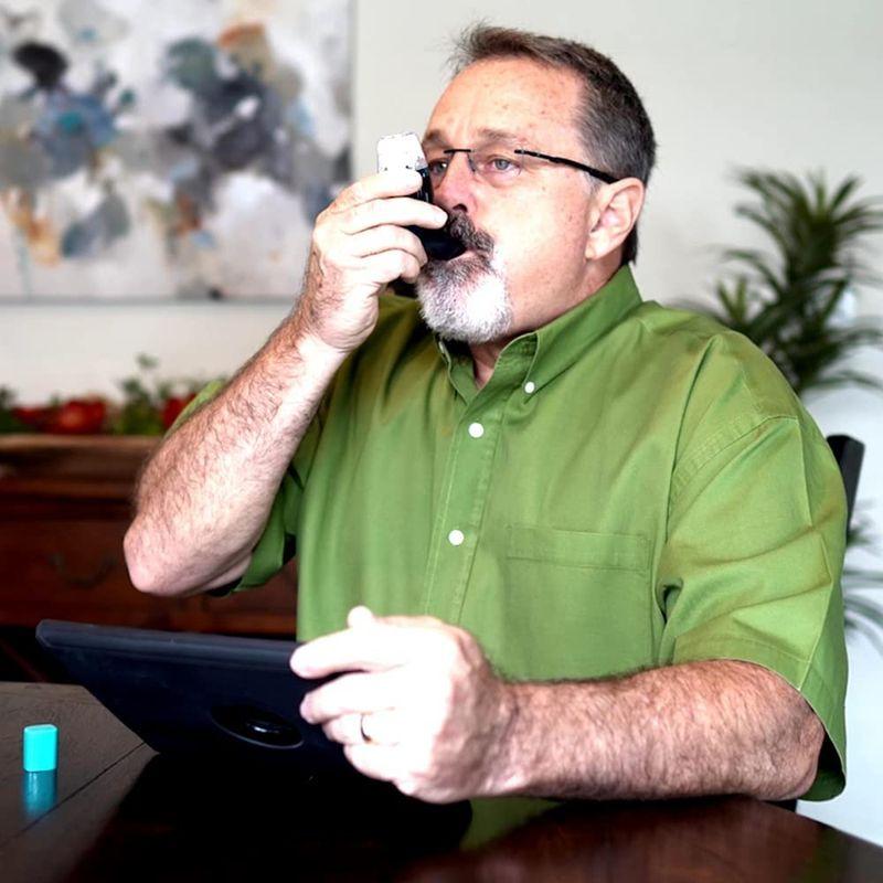 AirPhysio (エアーフィジオ) 自然に肺を拡げ呼吸を楽にするための機器