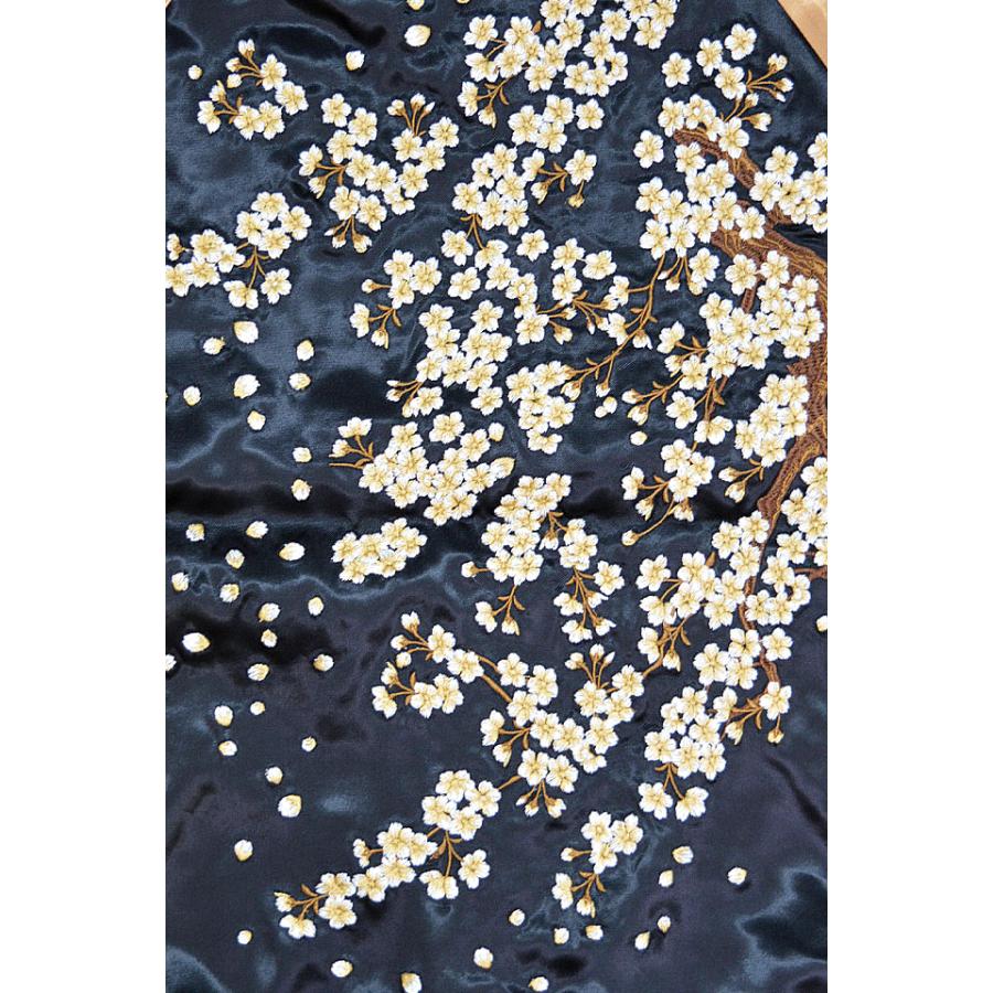 桜吹雪スカジャン 絡繰魂 242121 和柄 和風 刺繍 さくら サクラ 桜吹雪スカジャン 絡繰魂 242121 和柄 和風 刺繍 さくら サクラ