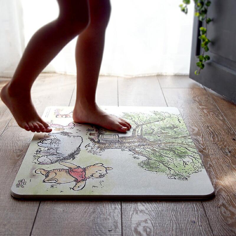 珪藻土バスマット Llサイズ アスベスト検査済 プーさん チップ デール アリエル ミッキー ミニー ディズニー 足拭きマット キッチン マット お中元 ギフト Colormat Lsize Disney 時計 革製品 Salon De Kobe 通販 Yahoo ショッピング