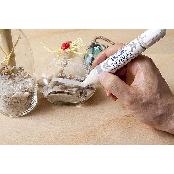 ゼブラ 油性ペン マッキーペイントマーカー 白 3本組 YYT20-AZ-W3 |  | 02