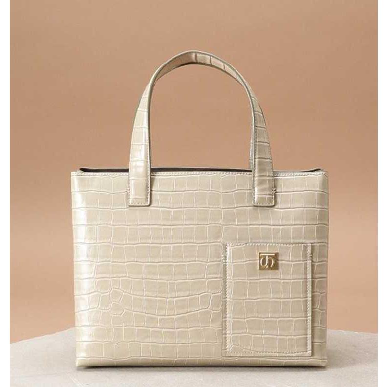 ADMJ クロコ型押し 2WAYトート WHITE PEARL 未使用 Samantha Thavasa（サマンサタバサ） クロコ型押 2way トートバッグ