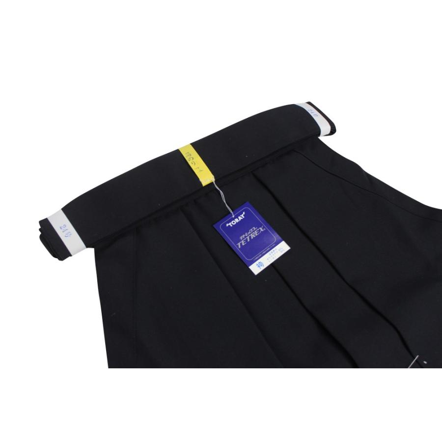 袴 テトレックス袴 21号〜27号 黒 男性／女性 黒袴 在庫品 弓道 弓具 弓道着 H-245の画像