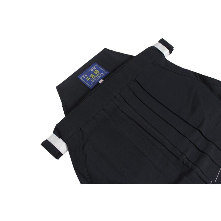 袴 テトレックス袴 21号〜27号 黒 男性／女性 黒袴 在庫品 弓道 弓具 弓道着 H-245の画像
