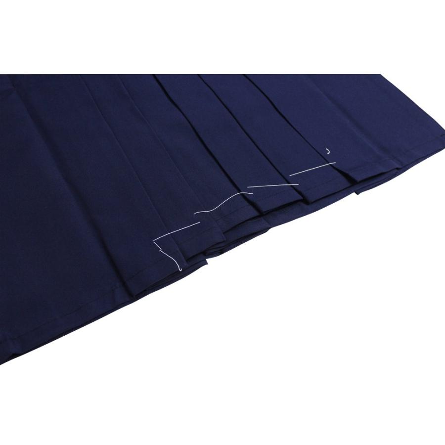 袴 テトレックス袴 21号〜27号 紺 女性 馬乗り 紺袴 在庫品 弓道 弓具 弓道着 H-247の画像