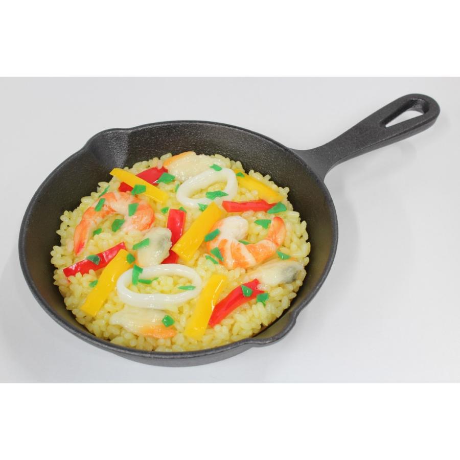 食品サンプル　スキレット用パエリア　６インチ　１５センチ　販促物　インテリア  アウトドア　 | 