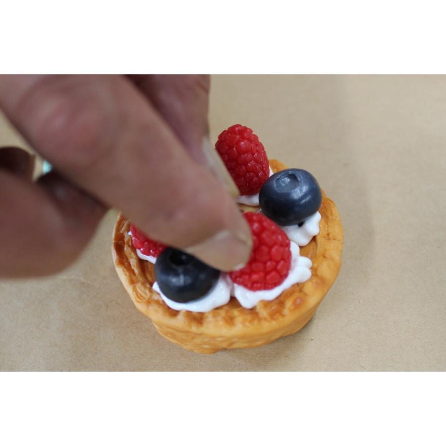 食品サンプル　ホイップを絞るだけのかんたん工作キット　タルト　夏休み　自作　工作　手作り (マカロンベリーベリー) |  | 03