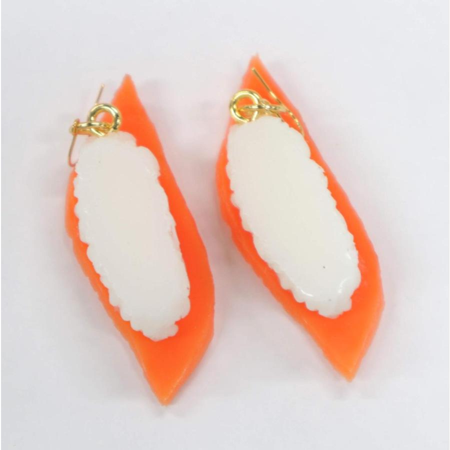 ピアス(ゴールド） ミニチュア寿司（サーモン） |  | 02