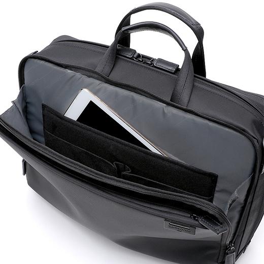 【新品未使用】Samsonite DEBONAIR4 M エキスパンダブル　黒 Samsonite サムソナイト ソフトキャリー ビーライト4 スピナー63