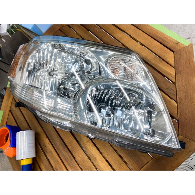 トヨタ アルファード ANH10 MNH10 ANH15 MNH15 前期 純正 HID 右