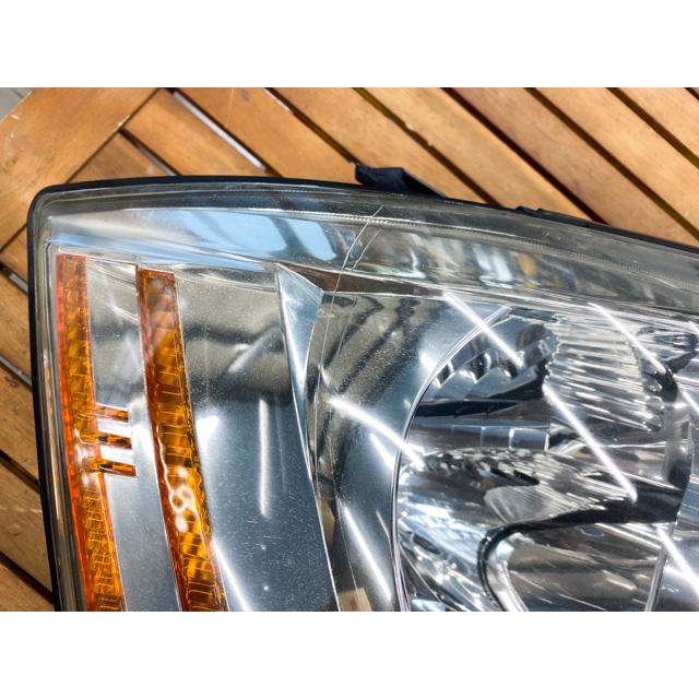 トヨタ アルファード ANH10 MNH10 ANH15 MNH15 前期 純正 HID 右