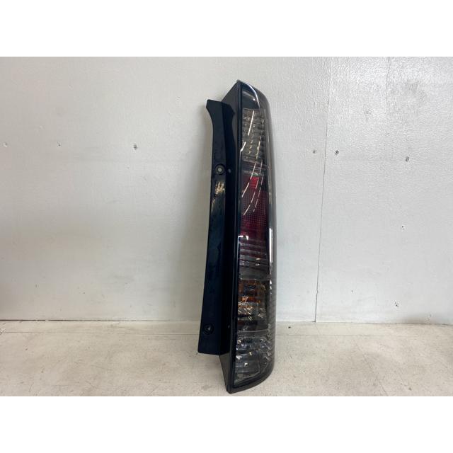 スズキ パレットSW DBA-MK21S-ZSXE-M2 K6A Z7T 純正 右 テールレンズ