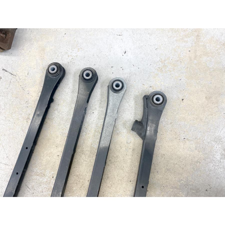 MINI R56 ONE ME14 右H 純正 リヤ サスアームセット 103532-12