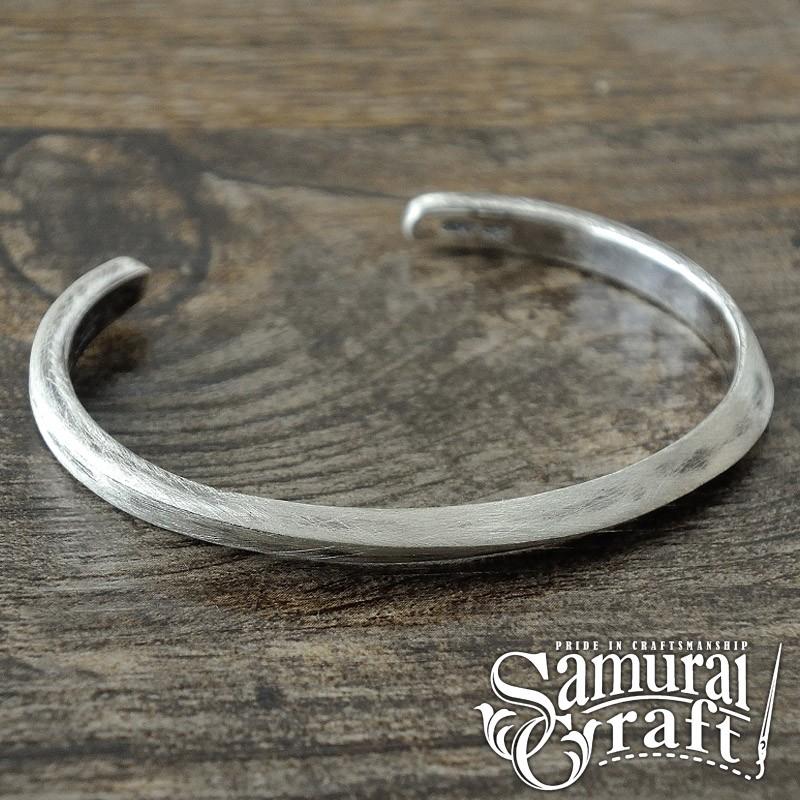 サムライクラフト オリジナル バングル トライアングルツイスト :sc-bangle-01:サムライクラフト ヤフーショップ - 通販 - Yahoo!ショッピング サムライクラフト オリジナル バングル トライアングルツイスト :sc-bangle-01:サムライクラフト ヤフーショップ - 通販 - Yahoo!ショッピング