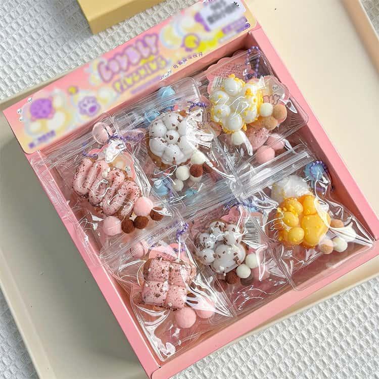 6個セット！肉球 スクイーズ キーホルダー ストレス解消 かわいい