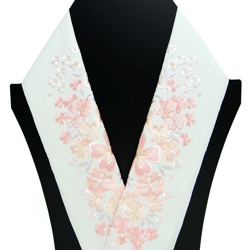 大小桜ちらし 刺繍半衿 / 正絹・塩瀬 白地×薄ピンク 半襟 : さんび公式