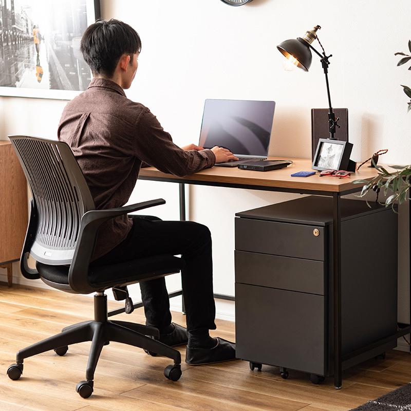 デスクチェア オフィスチェア 背もたれ リクライニング 肘付き