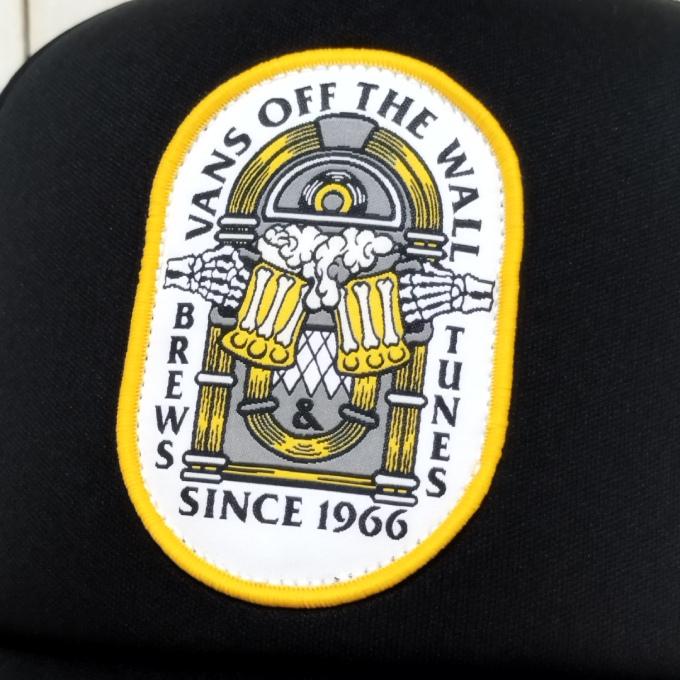 VANS　バンズ　キャップ　CLASSIC VANS CURVED BILL TRUCKER　USA直輸入モデル　帽子 | VANS | 01