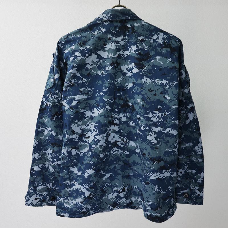 US. NAVY Digital Camo Type-1 NWUジャケット《実物・USED》 米軍 海軍 ネイビー 迷彩ブルー 青 ワッペン BDU 作業着 丈夫 厚手 メンズ エスアンドグラフ｜sandgraf｜02