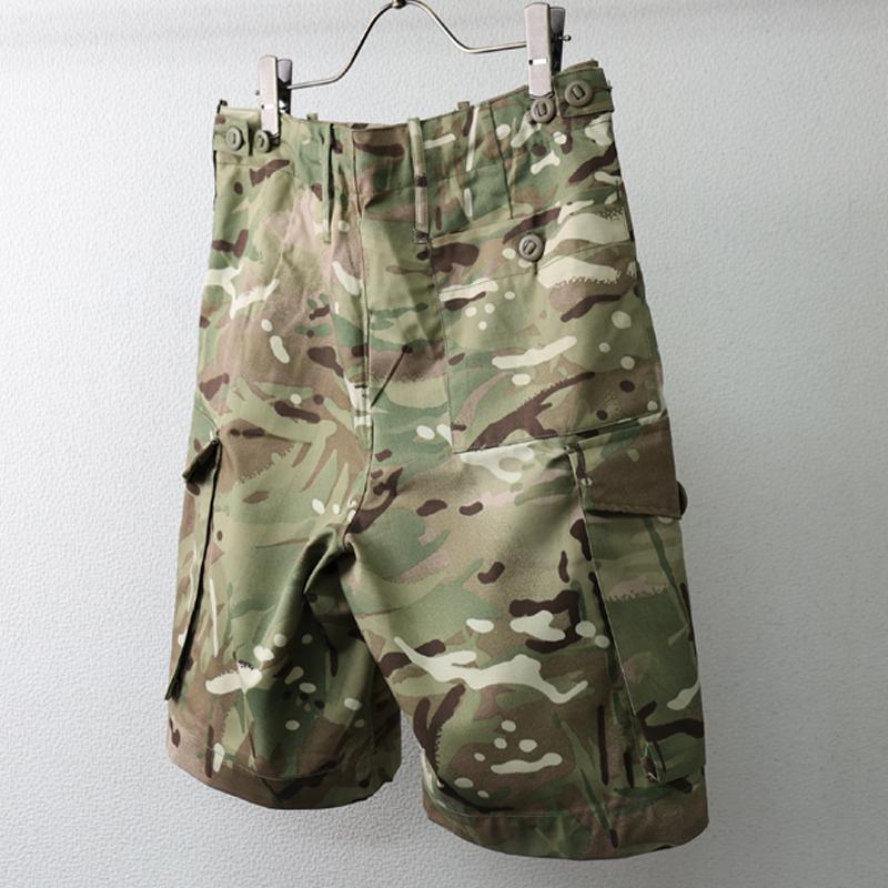 MONCLER ビッグロゴ 迷彩ショーツ 極美品 人気モデル カーキ M イギリス軍 MTP迷彩 コンバットショーツ《実物・新品(未使用品