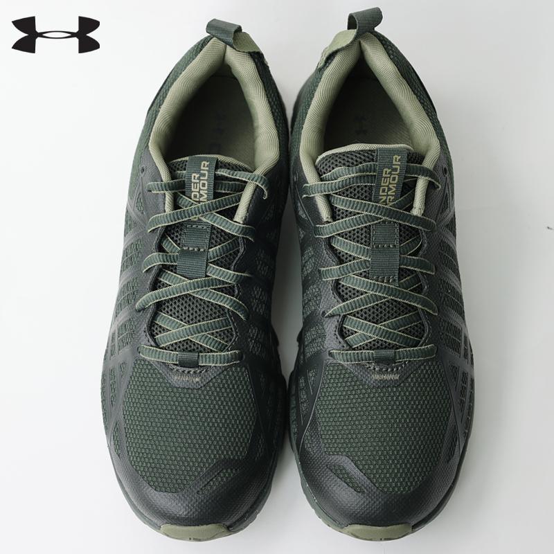 Under Armour MG Strikefast アスレチックシューズ[ODグリーン