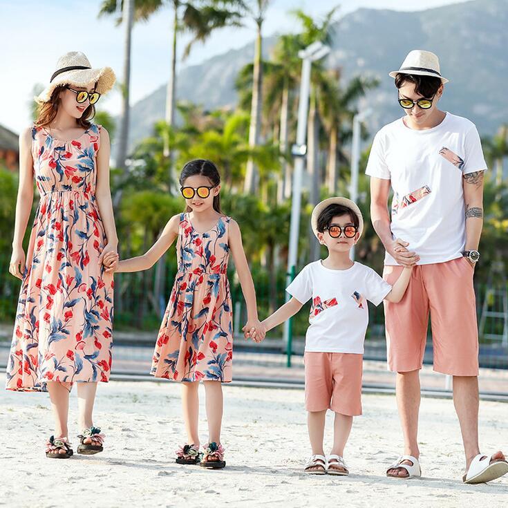 夏親子コーデ 家族お揃い服 リゾート風親子ペア 家族コーディネート カップルお揃い服 子供ｔシャツ 女の子花柄ワンピ リゾート 海旅行 全店2点送料無料 Sand4162 サンドリスオンライン 通販 Yahoo ショッピング