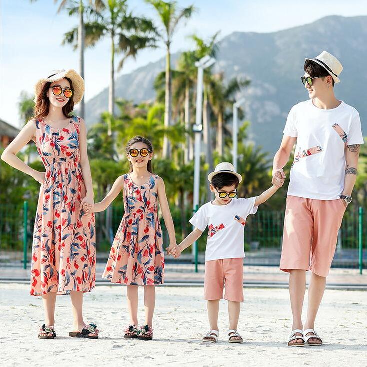 夏親子コーデ 家族お揃い服 リゾート風親子ペア 家族コーディネート カップルお揃い服 子供ｔシャツ 女の子花柄ワンピ リゾート 海旅行 全店2点送料無料 Sand4162 サンドリスオンライン 通販 Yahoo ショッピング