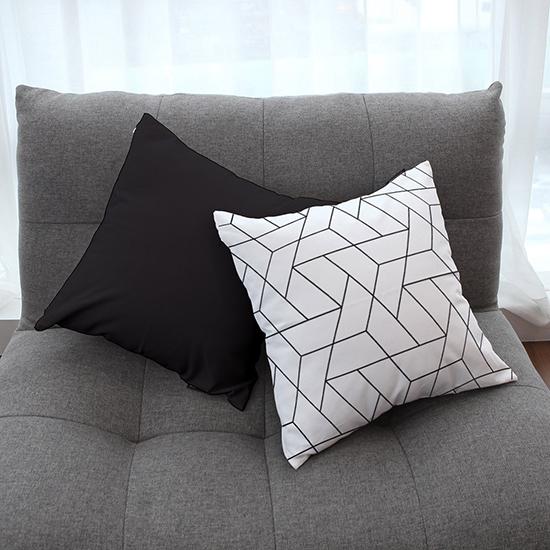 クッションカバー モダン 45x45cm おしゃれ 北欧 インテリア 結婚祝い リバーシブル モダン 洗える プレゼント 高級感 クッション カバー モノクロ サンサンフー Cumodern インテリア生活雑貨のサンサンフー 通販 Yahoo ショッピング