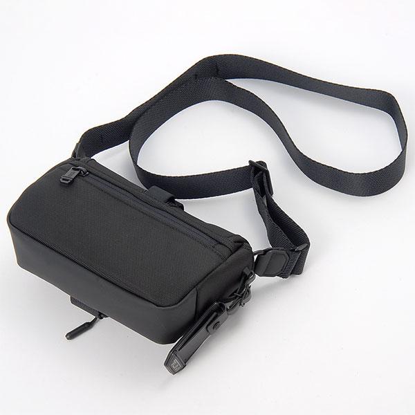 TUMI（トゥミ） コンパス・フラップ・クロスボディ ショルダーバッグ