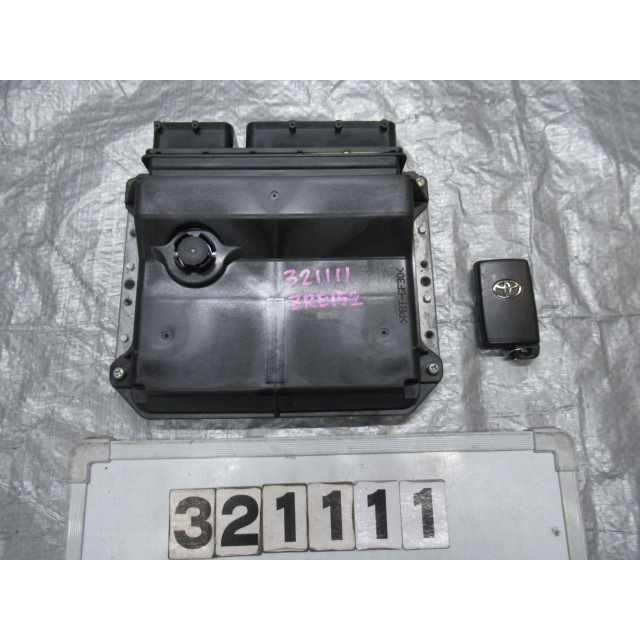 ルミオン DBA-ZRE152N エンジンコンピューター 89661-12P50 321111