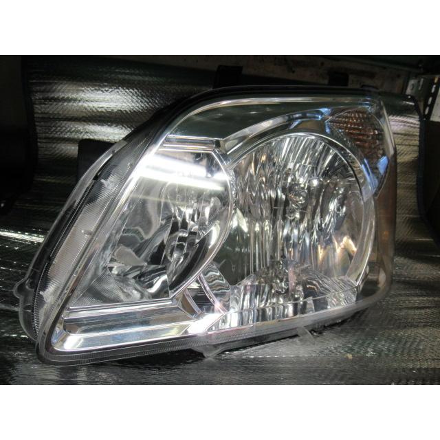 ノア DBA-AZR60G 左ヘッドライト 81150-28810 331215 : サンコーパーツ