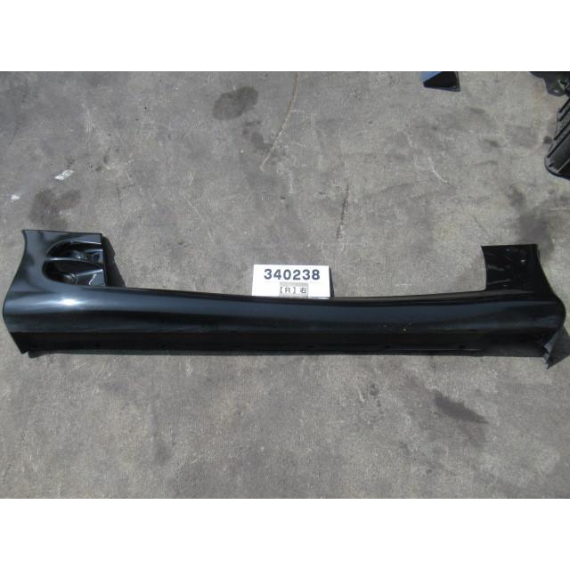 GTO GF-Z16A 右サイドステップ X08 MR273126 340238 : サンコーパーツ