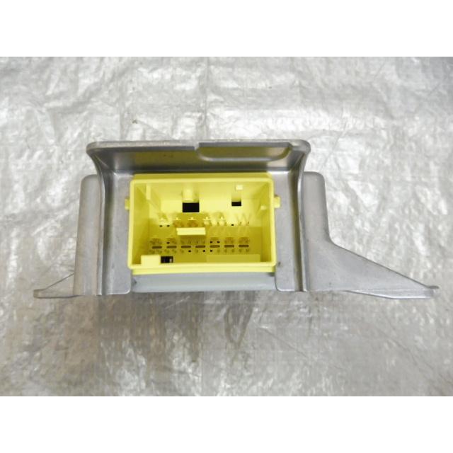 ホンダ 純正 N-BOX JF1 エアバッグコンピューター。モデル番号： 77960-TY0-J411-M2 NBOX DBA-JF1 エアバックコンピューター 77960-TY0-J411-M2 370722