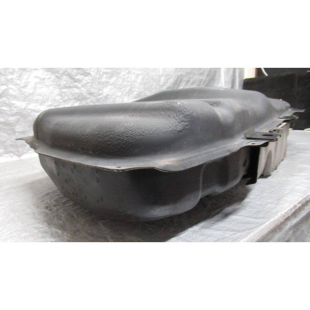 ノア CBA-AZR60G 燃料タンク 77001-44031 351121 : サンコーパーツ