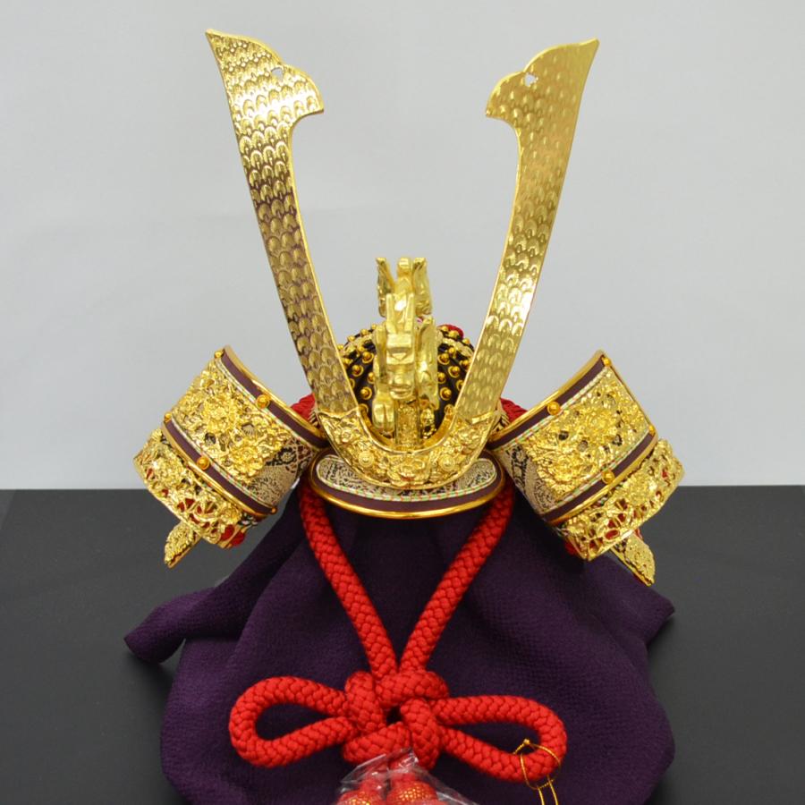 五月人形 収納兜飾り 一徳作 純金箔押 赤糸威 間口48cm : 人形の三信