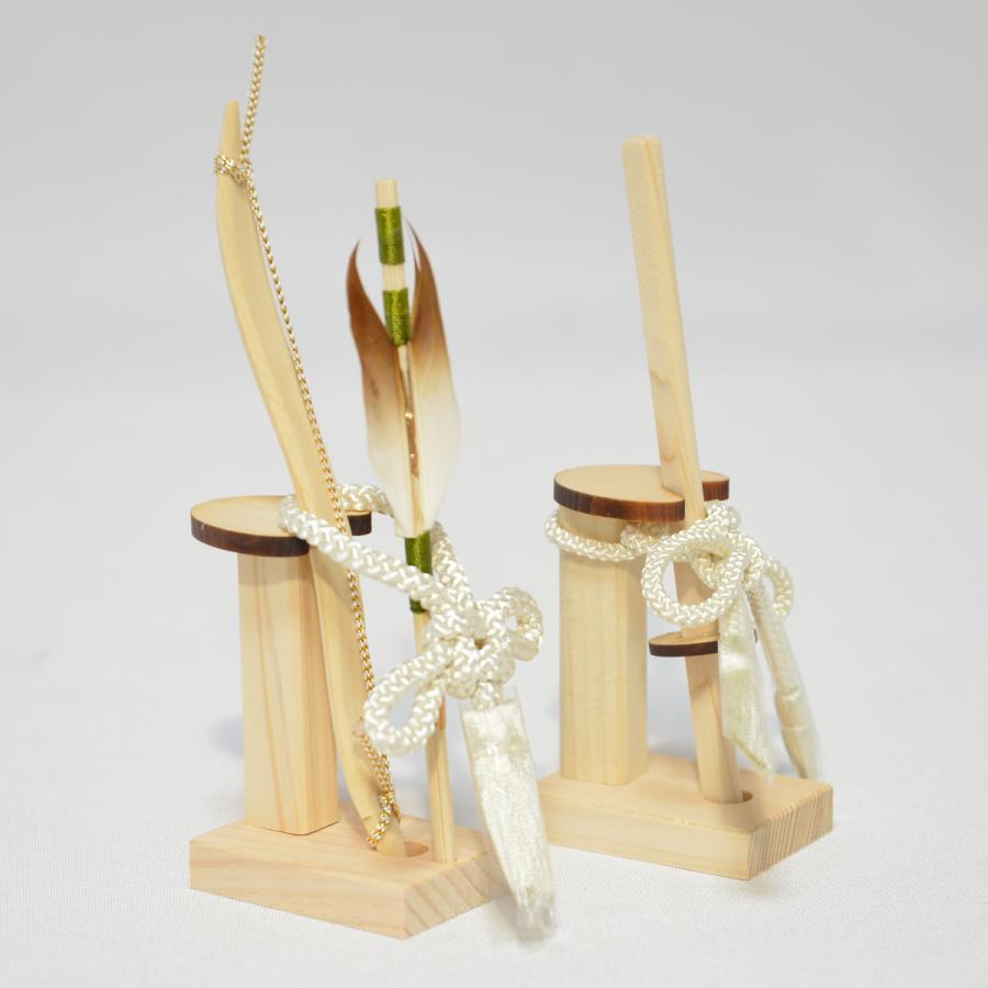 五月人形 コンパクト 芳俊 木目込み兜飾り 木目台屏風 間口27cm 5月