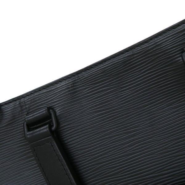 【未使用級】ルイヴィトン LV エピ サックプラ フォールド クロスボディバッグ LOUIS VUITTON（ルイ・ヴィトン） エピ サックプラフォールド Bランク