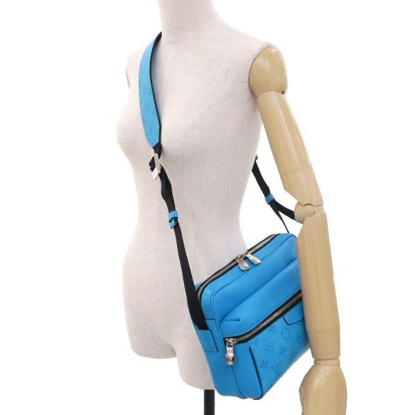 ルイヴィトン・タイガ タイガラマ アウトドア・メッセンジャー A