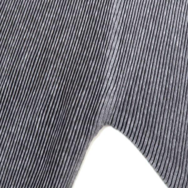 プリーツプリーズイッセイミヤケ　トップス ISSEY MIYAKE イッセイ・ミヤケ プリーツプリーズ・トップス B