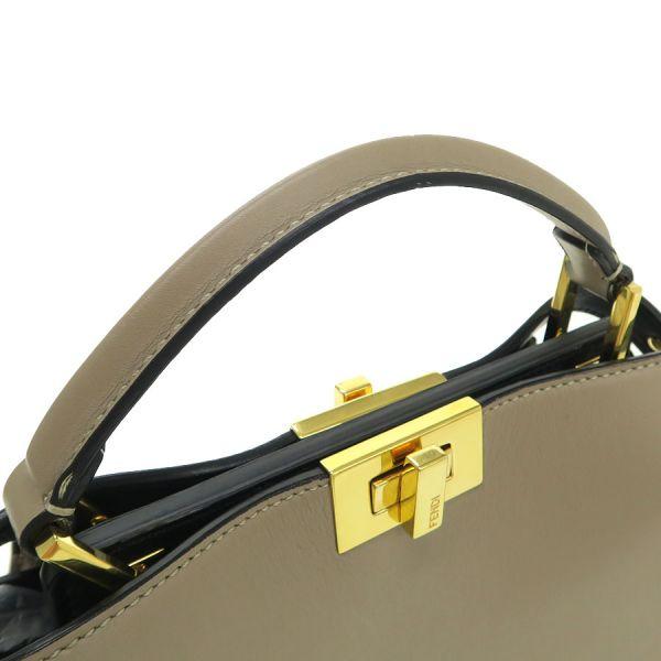 FENDI フェンディ ピーカブー アイコニック エッセンシャリー A FENDI フェンディ ピーカブー アイコニック エッセンシャリー A