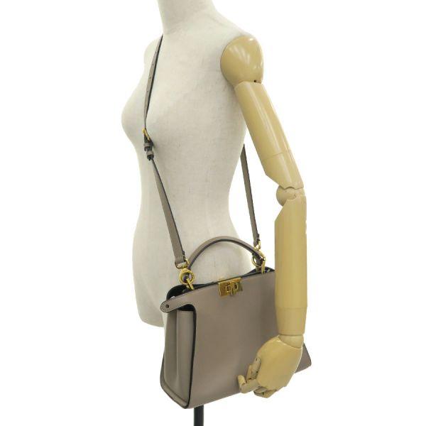 FENDI フェンディ ピーカブー アイコニック エッセンシャリー A FENDI フェンディ ピーカブー アイコニック エッセンシャリー A