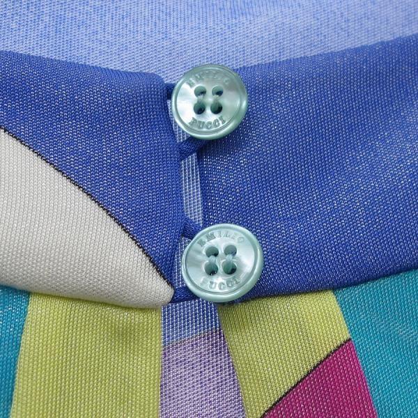 エミリオプッチ コットンワンピース ひざ丈 Vネック ロゴ入り総柄