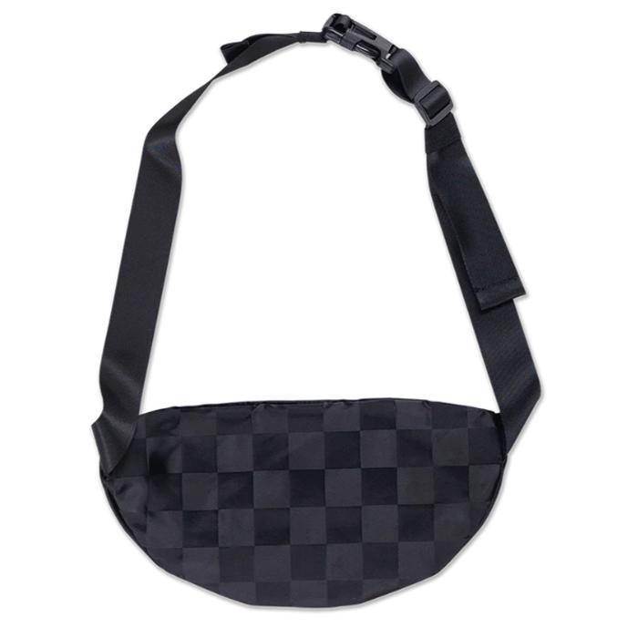 NEW ERA（ニューエラ） ボディバッグ 黒 ブラック お出かけ スポーツ