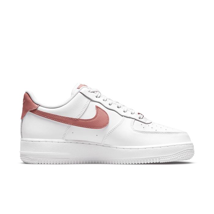 NIKE（ナイキ） スニーカー 厚底 レディース エアフォース1