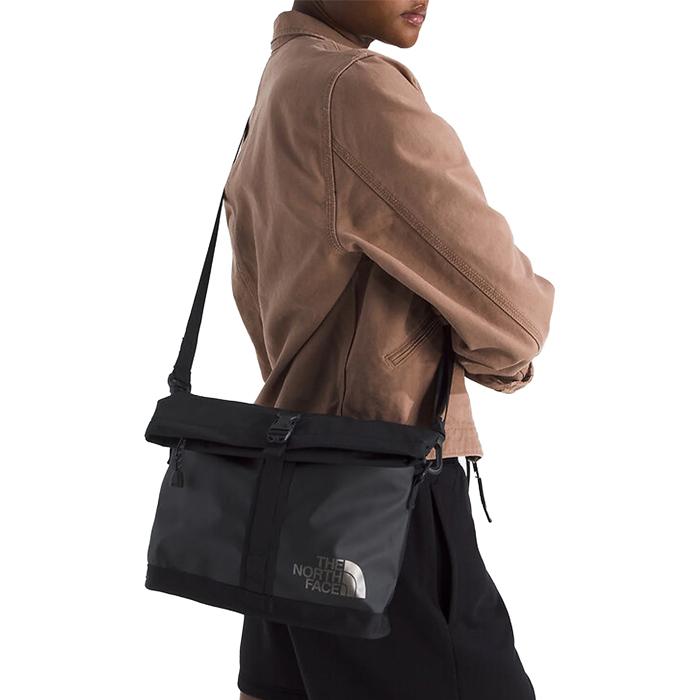 爆買 ザ ノースフェイス ベースキャンプ ショルダー バック BASE CAMP SHOULDER BAG NF0A8BK6 レディース メンズ メッセンジャー 撥水 耐久 THE NORTH FACEの画像