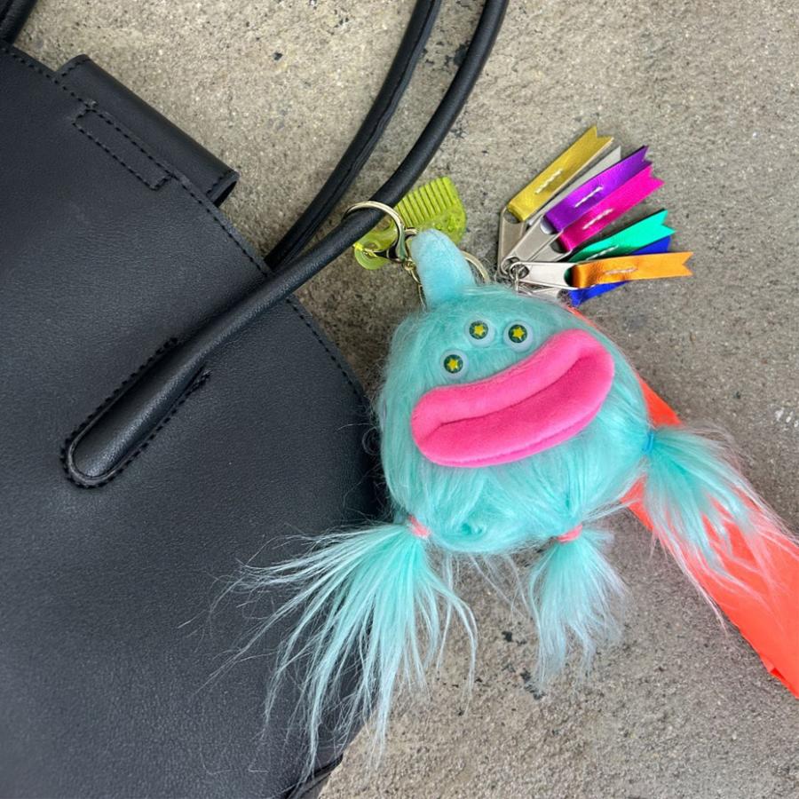 cheek ハンドストラップ iPhone スマホ バッグ バッグチャーム