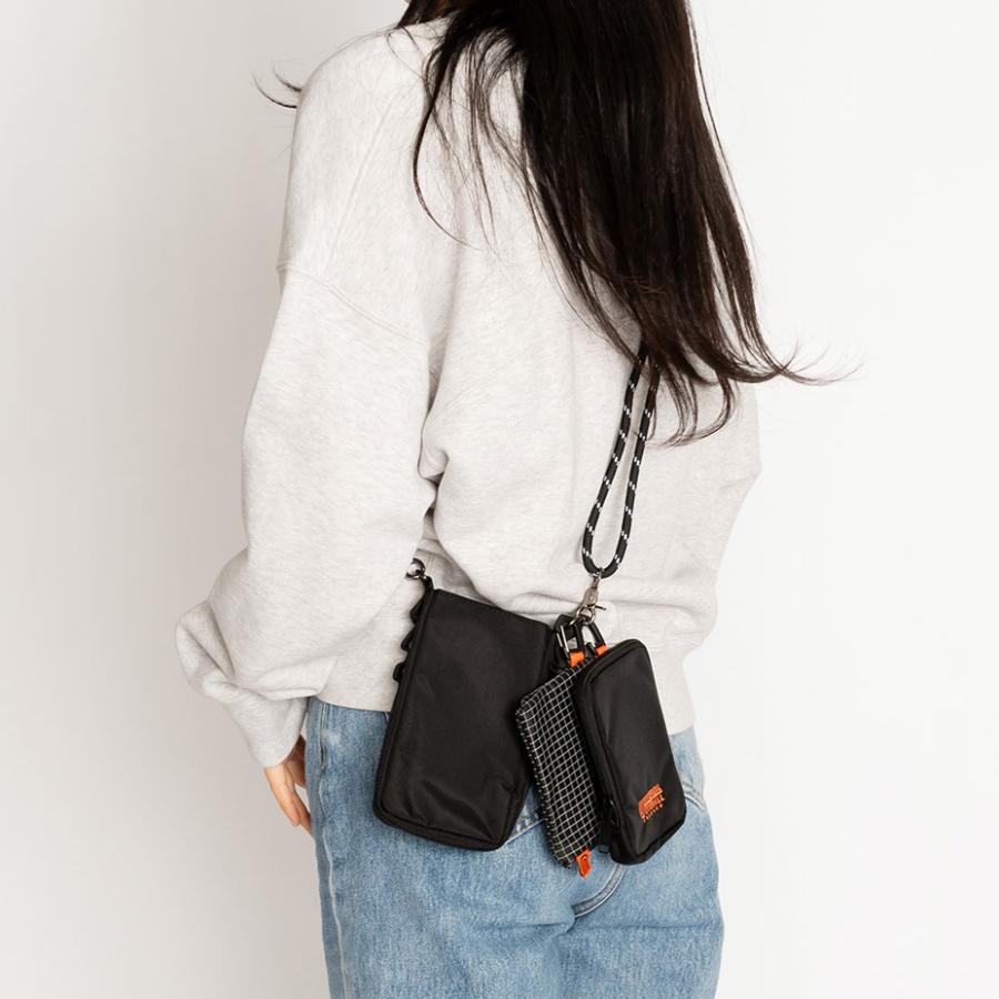 UNIVERSAL OVERALL（ユニバーサルオーバーオール） ショルダーバッグ