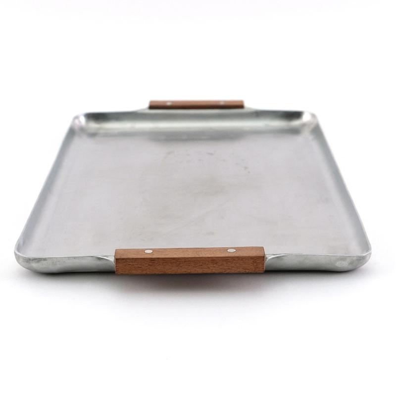 ノスタルジックな木の持ち手のアルミトレー (L) アルミトレー 天然木