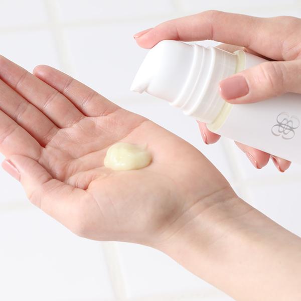 amritara（アムリターラ） 洗顔 ソフトクレイジェルウォッシュ 150ml