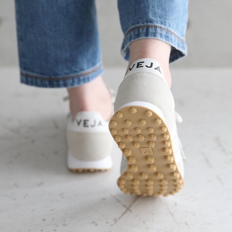 美品 VEJA ヴェジャ RIO BRANCO 22cm ブラジル製 人気色 美品 VEJA ヴェジャ RIO BRANCO 22cm ブラジル製 人気色